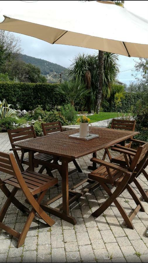 Formia, Il Giardino Di Anne - Suite Экстерьер фото